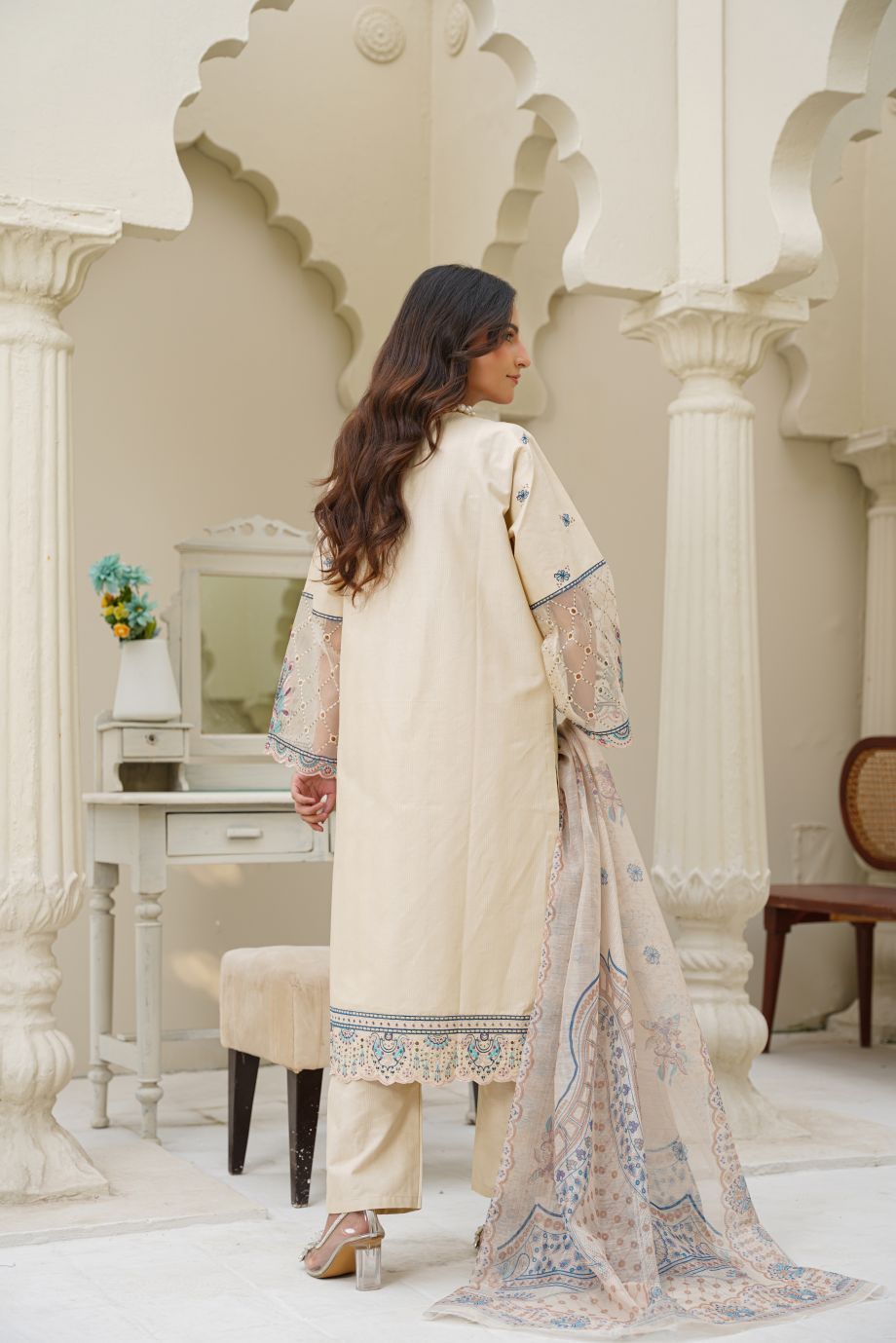 Best Selling - 3 PC Embroidered Suit