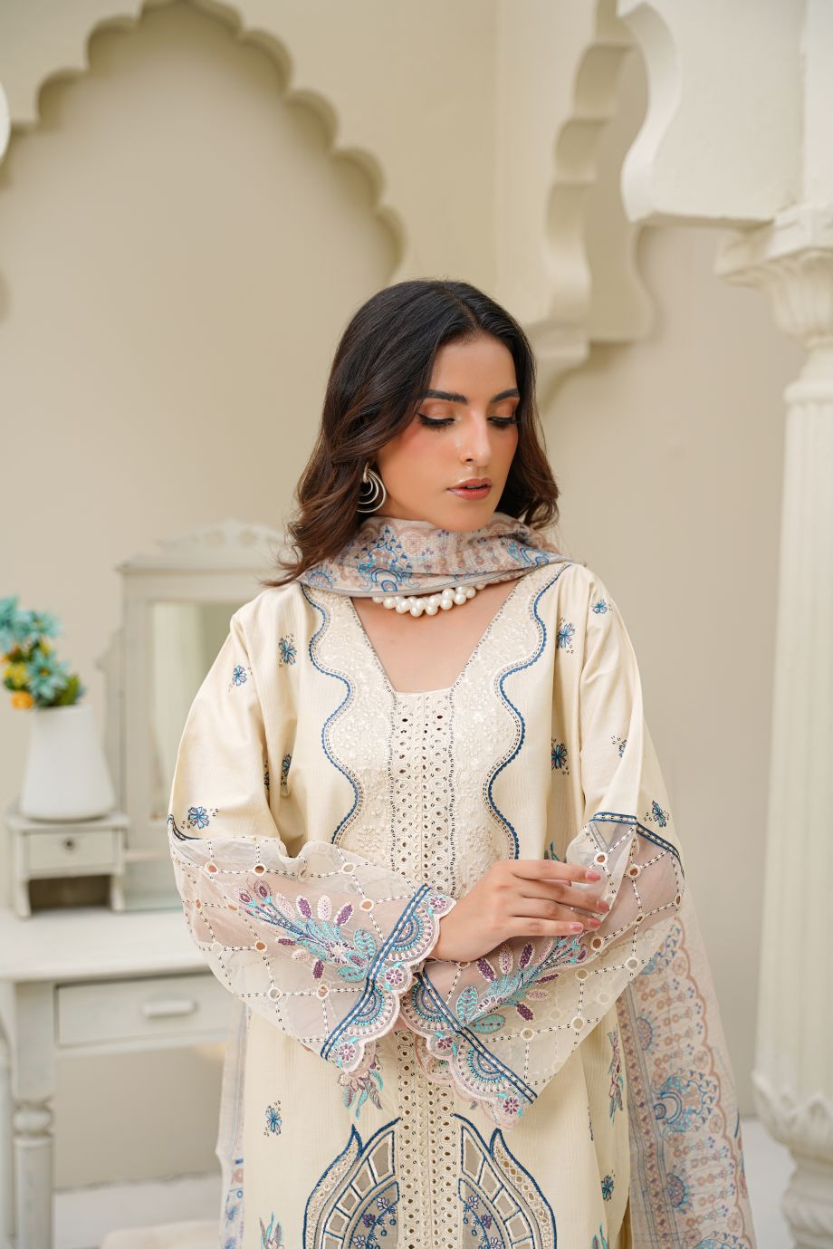 Best Selling - 3 PC Embroidered Suit