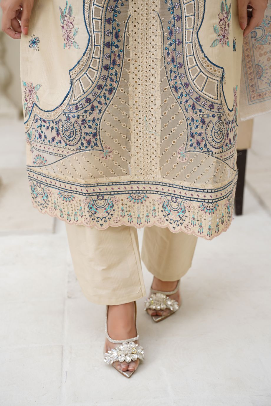 Best Selling - 3 PC Embroidered Suit