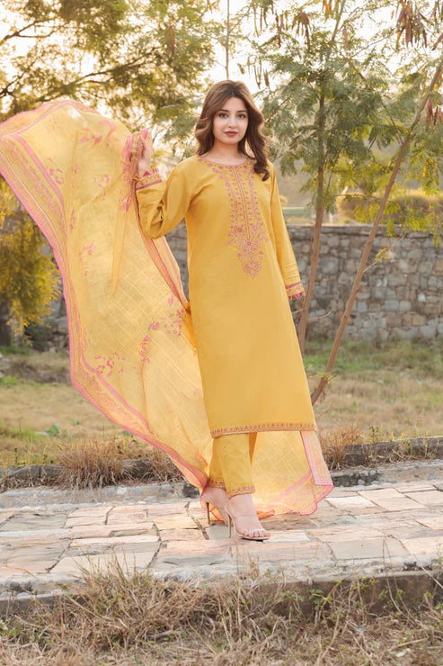 WANYA Embroidered 3PC Lawn Dress